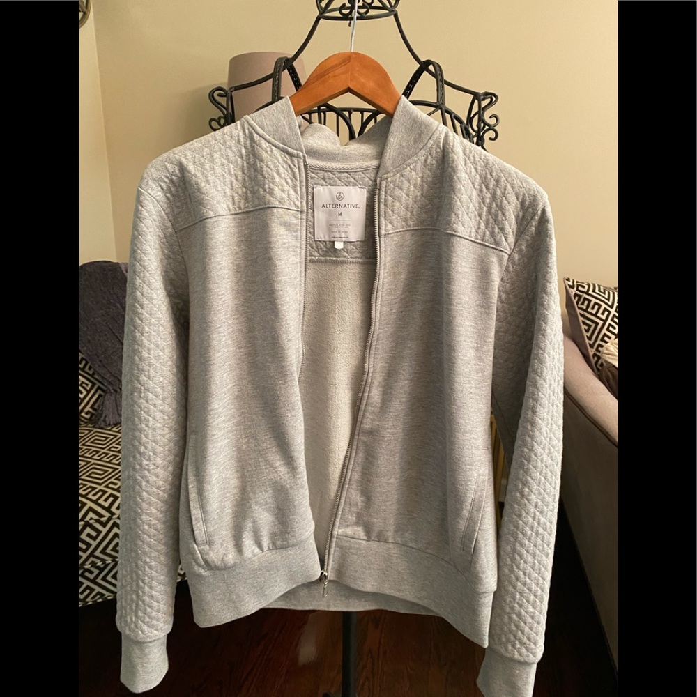 Alternative grey bomber jacket